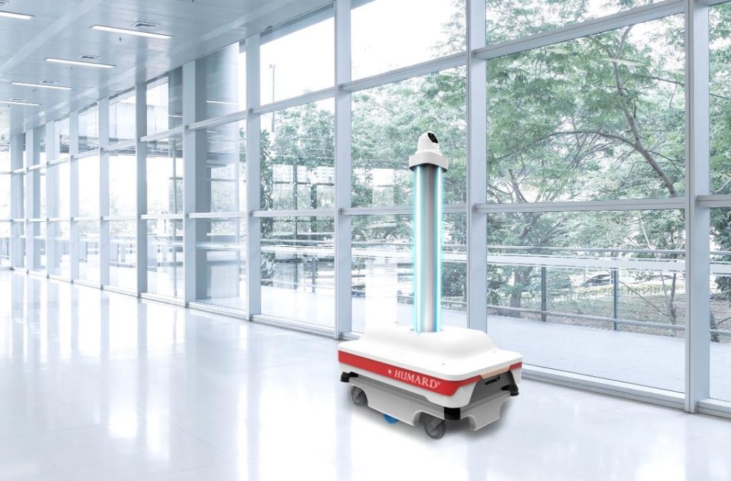 Roboter von Humard desinfiziert mit UV-Licht